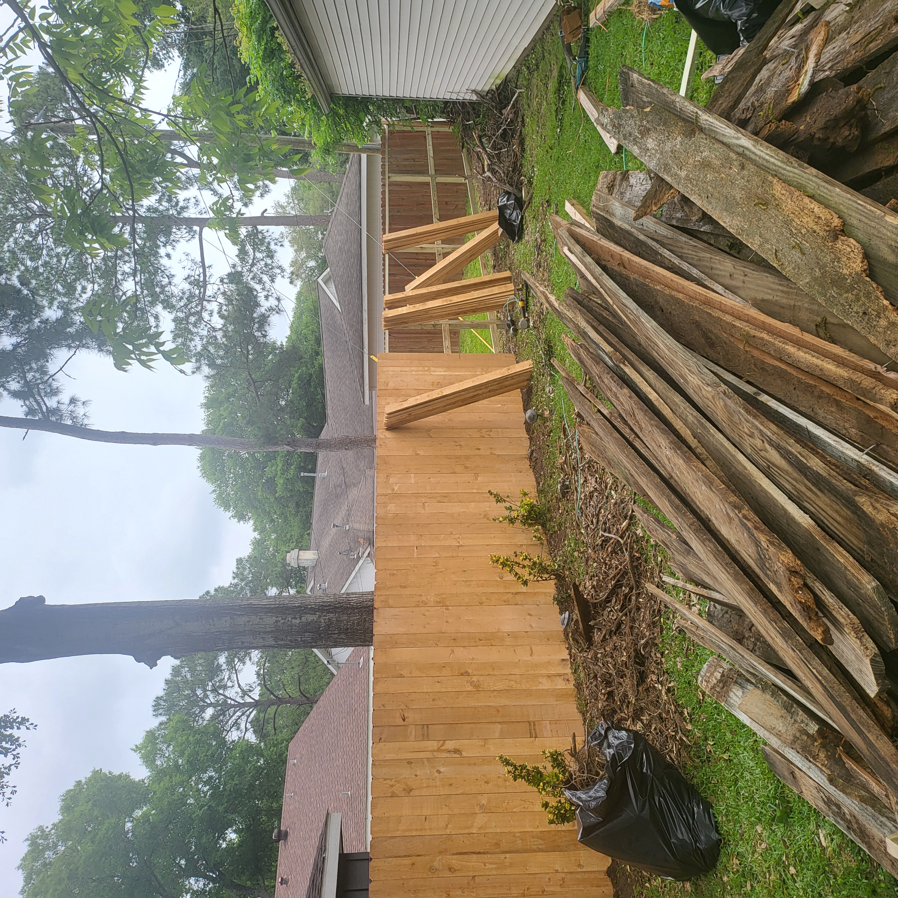 Fence Replacement Project for Derrick Chaney in Pearland, TX - Image 2